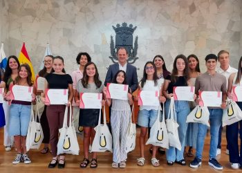 Agüimes entrega diplomas a los 15 mejores expedientes académicos del municipio