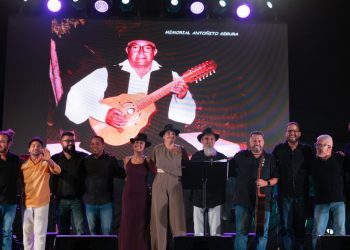 El VII Memorial Antoñito Segura regala una noche de folclore y emoción a las Fiestas del Carmen de Arguineguín