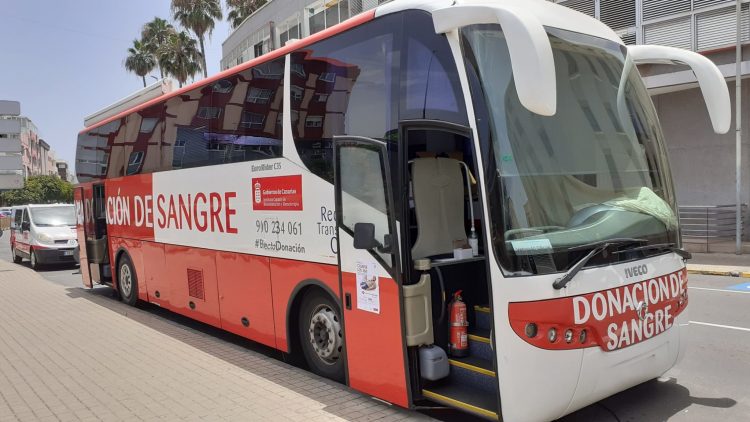 El SCS refuerza el llamamiento a la población para que done sangre durante el verano