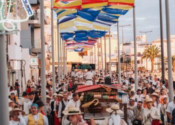 Arguineguín vuelve a rendirse a la Virgen del Carmen con una multitudinaria Romería-Ofrenda