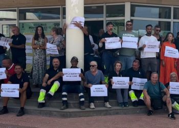 UGT REALIZA UN  DESAYUNO REIVINDICATIVO EN VECINDARIO PARA EXIGIR EL DESBLOQUEO DE LA CARRERA PROFESIONAL EN EL AYUNTAMIENTO DE SANTA LUCÍA DE TIRAJANA