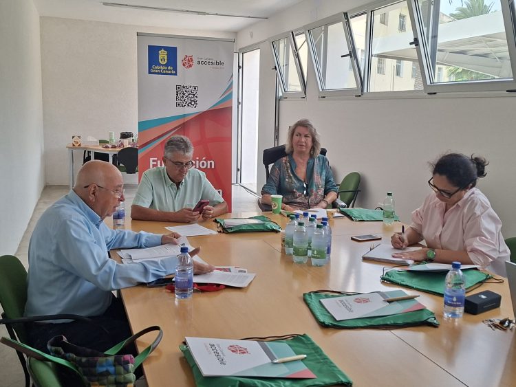 La Fundación Gran Canaria Accesible licita la compra de dos vehículos especiales con espacio para 4 sillas de ruedas por 188.700 euros para renovar su flota de 10 unidades