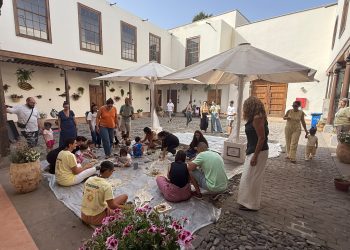 Telde inaugura la semana de talleres familiares ‘Creciendo bajo el sol, jugando con la vida’
