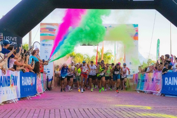 Saúl Castro y Raquel García-Cabrera se coronan en el debut de la Servatur Rainbow Family en Maspalomas