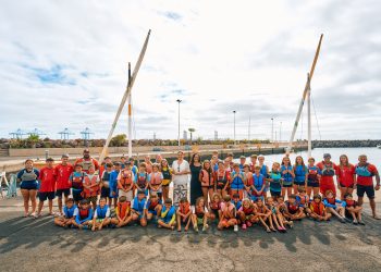 La Fundación Puertos de Las Palmas y la Federación de Vela Latina Canaria de Botes culminan cuatro semanas de aprendizaje y navegación en el Muelle Deportivo