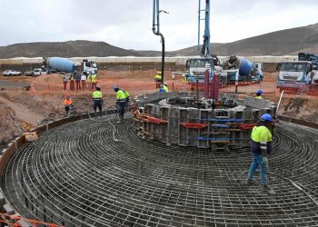 Avanza la construcción del tercer aerogenerador del Parque Eólico Botija-Gáldar