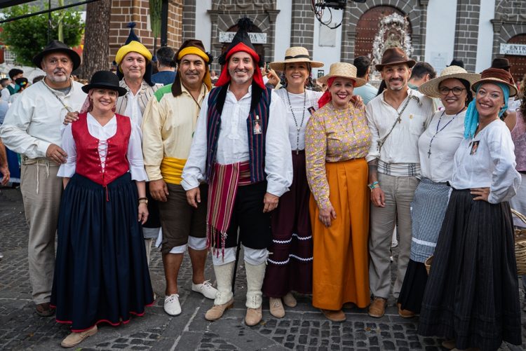 La concejalía de Festejos y Eventos abre la inscripción para el transporte gratuito a la Romería-Ofrenda del Pino en Teror