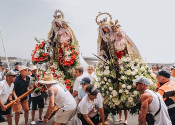 Fervor festivo en la procesión marítima de la Virgen del Carmen de Playa de Mogán