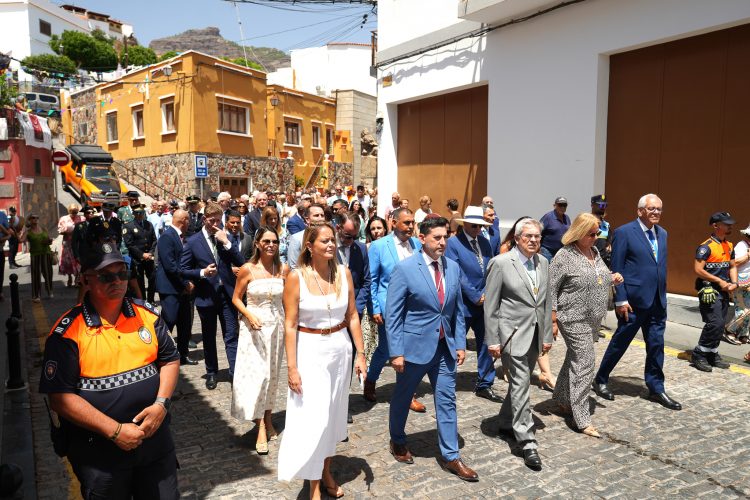 Tunte reparte más de 800 raciones de sancocho en su día grande y cierra sus fiestas con el homenaje a Nuria Medina Mejías