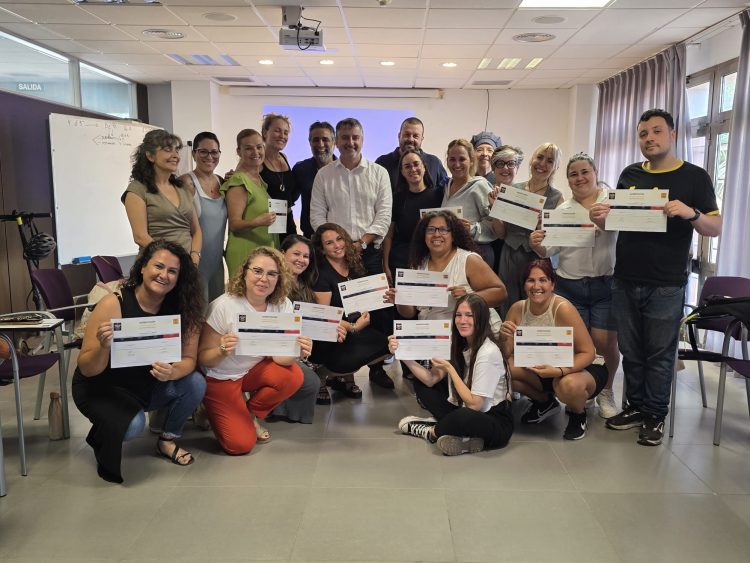 Emprendedores y emprendedoras de Santa Lucía participan en el Gran Prix de Ventas y Visibilidad