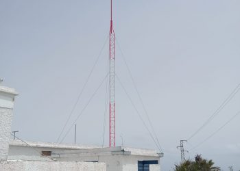 Telde elimina zonas de sombra en las comunicaciones de la Policía Local con una nueva antena instalada en Caserones