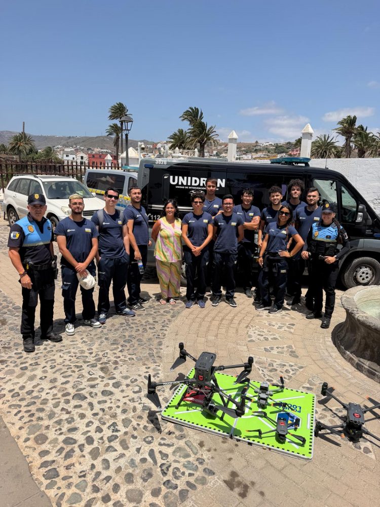 Unidron de la Policía Local de Telde comparte su experiencia operativa con el alumnado del programa de drones de Femepa