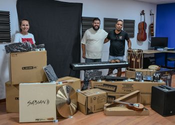 Las Escuelas Artísticas de Mogán suman nuevos instrumentos y equipos de sonido