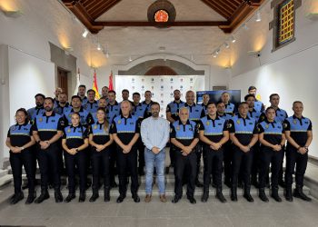 Telde formaliza a 32 agentes de la Policía Local como funcionarios de carrera en un acto oficial celebrado en la Ermita San Pedro Mártir