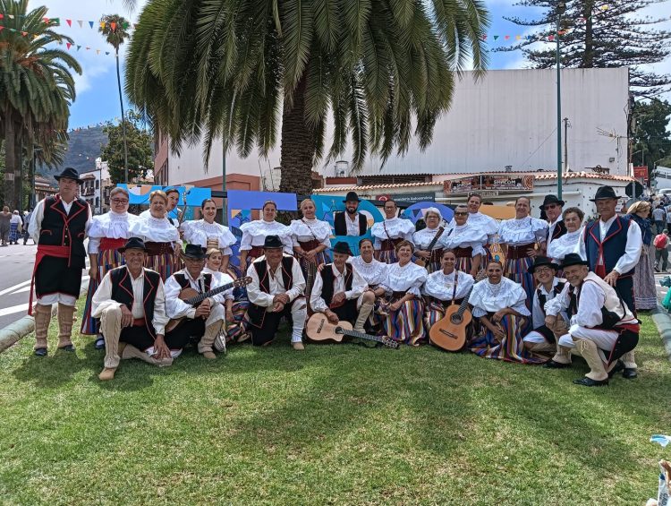 El Festival Nacional Folclórico protagoniza el último fin de semana de las Fiestas del Pino