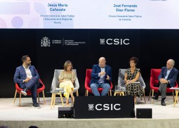 El director general de Salud Pública de Canarias aborda en Madrid los retos de la vacunación a lo largo de la vida