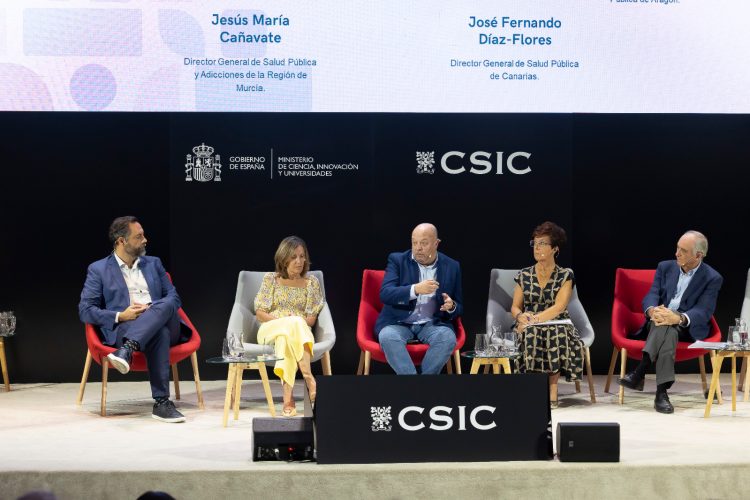 El director general de Salud Pública de Canarias aborda en Madrid los retos de la vacunación a lo largo de la vida