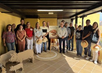 Telde pone en valor el producto local con la I Jornada del Bocadillo de Pata y del Cochino Canario 