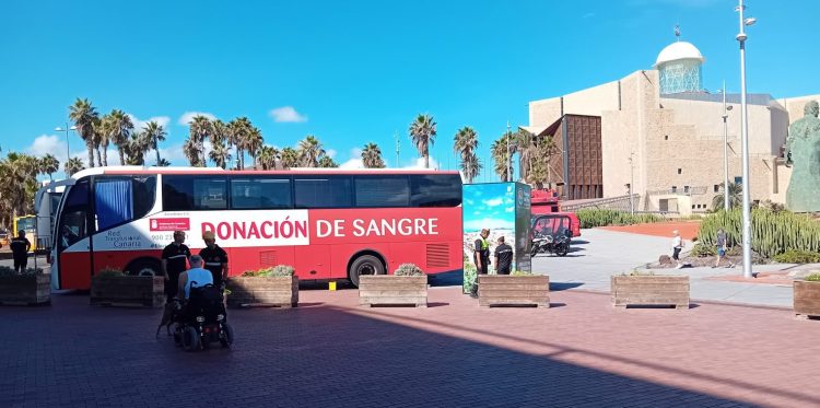 El SCS y la UME celebran la tercera edición de la campaña UMÉdula en Tenerife y Gran Canaria