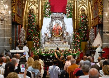 Teror despide El Pino 2026 con la Verbena Canaria y el regreso de la Virgen a su camarín