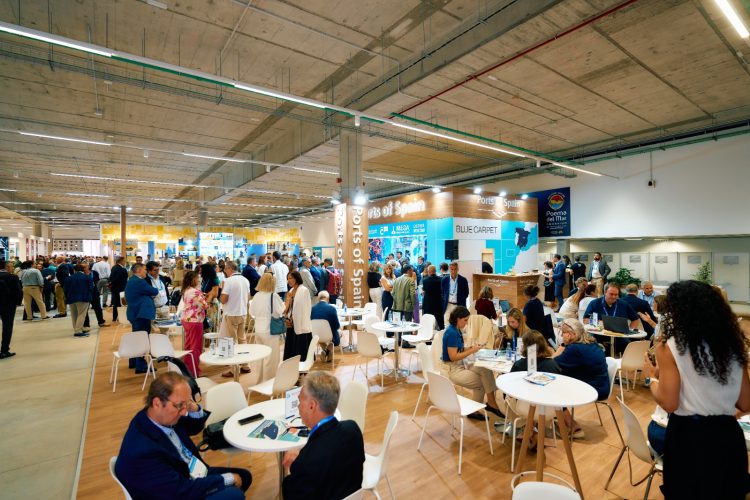 La celebración de Seatrade Cruise Med revoluciona el sector comercial y de servicios en la capital grancanaria