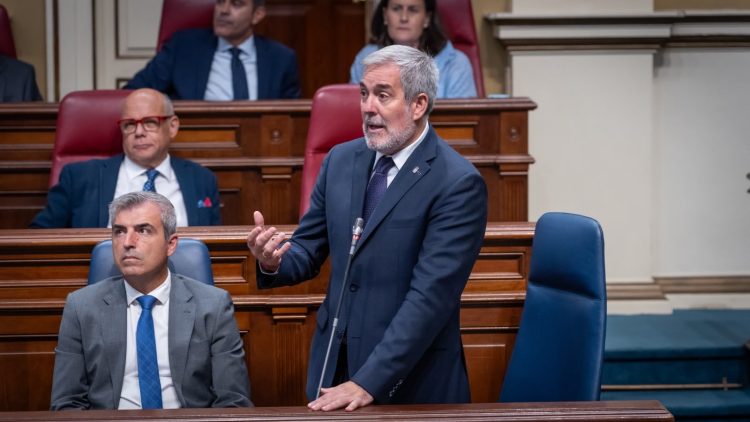 Clavijo advierte de que Canarias vive un momentocrítico ante el nuevo marco financiero y la estrategia RUP