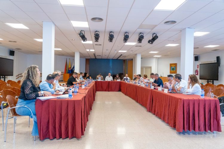 El pleno municipal de Santa Lucía de Tirajana apoya por unanimidad al pueblo de Ceuta