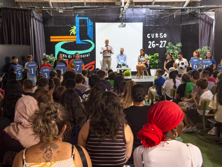 El Ayuntamiento muestra el respaldo a los centros educativos en el inicio del curso escolar