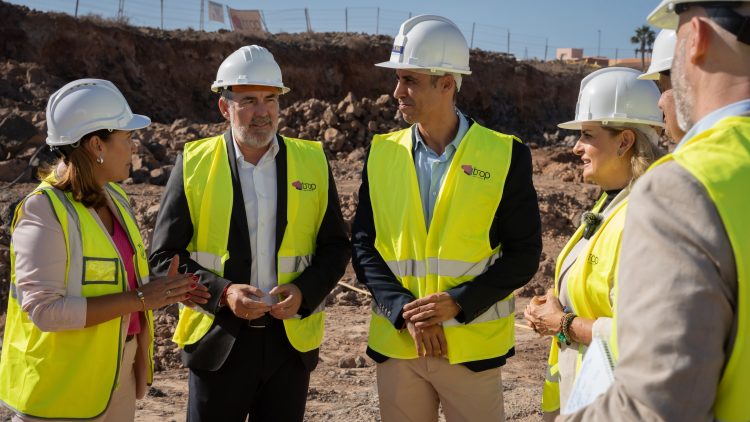 Clavijo subraya la “clara apuesta” del Gobierno por reforzar la atención sanitaria en el norte de Fuerteventura