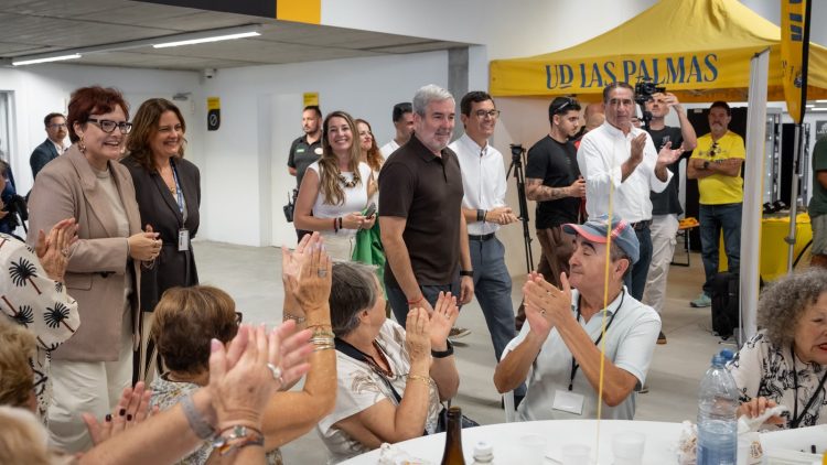 El presidente Clavijo reivindica el papel de las personas mayores y llama a combatir la soledad no deseada