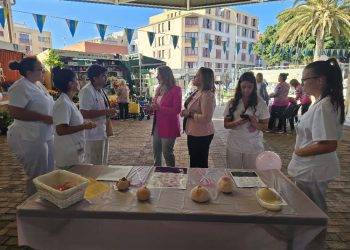 El Mercado Municipal de Telde conmemora el Día Mundial contra el Cáncer de Mama el lunes con talleres de prevención y lazos solidarios