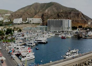 La Justicia saca los colores a Puertos Canarios por actuar como defensor de Puerto Rico S.A.