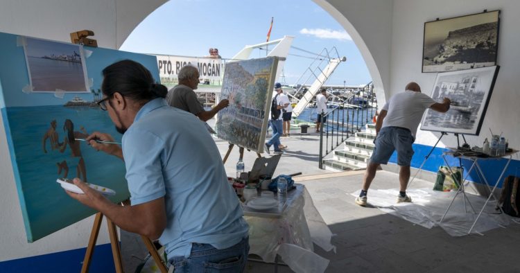 El XIII Certamen de Pintura Rápida convertirá Playa de Mogán en un escaparate de talento y creatividad