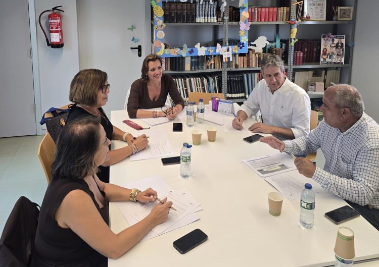 El SCS celebra un encuentro de trabajo con los directores de área para analizar los Servicios Sanitarios de cada isla