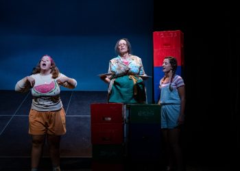 El Teatro Cruce de Culturas acoge la adaptación teatral de ‘Panza de burro’