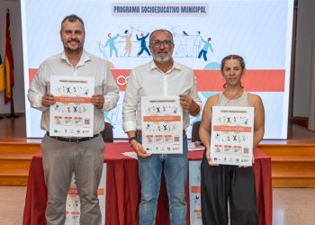 El programa ‘Conectados’ ofrece actividades lúdicas, educativas y participativas en los parques y plazas de Santa Lucía