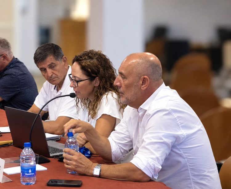 LA FORTALEZA DENUNCIA QUE SANTA LUCÍA DE TIRAJANA TERMINARÁ 2026 SIN PRESUPUESTO MUNICIPAL POR PRIMERA VEZ EN SU HISTORIA
