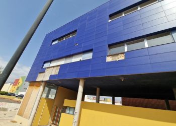 La Fortaleza denuncia la grave dejadez del grupo de gobierno al bloquear el uso social de un centro que apenas tiene una década y darle la espalda al barrio de La Orilla